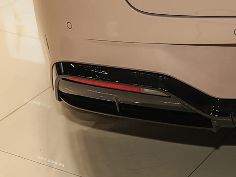 2025�� �Ŀ� 710 Max��