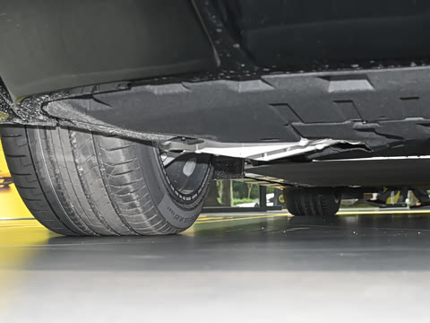 2026�� 600 SE 5��