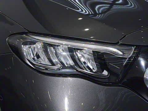 2025�� �Ŀ� E 300 L ʱ���˶���