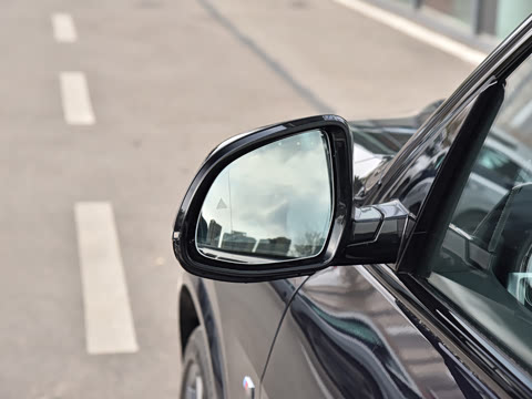 2026�� �Ŀ� xDrive 40Li ������M�˶���ҹ��װ