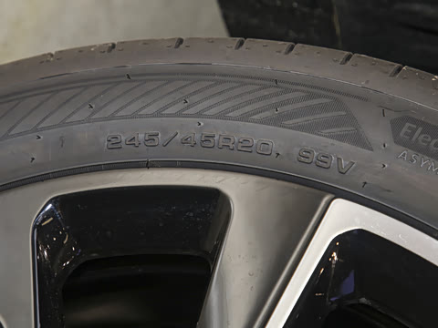 2025�� 60kWh ������