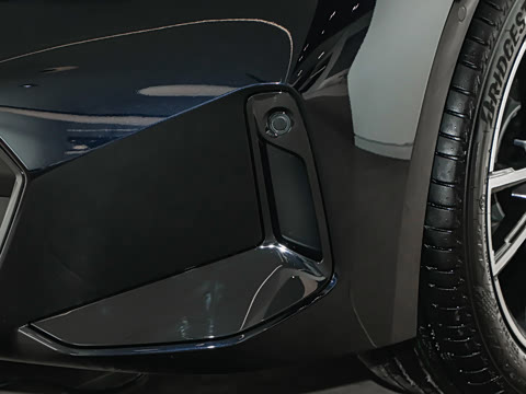 2026�� 325i M�˶���װ