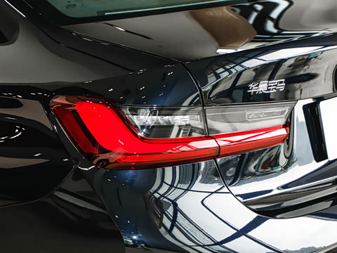 2026�� 325i M�˶���װ