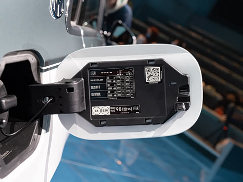 2027�� S 680 4MATIC