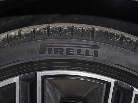 2026�� 530Li ������ M�˶���װ