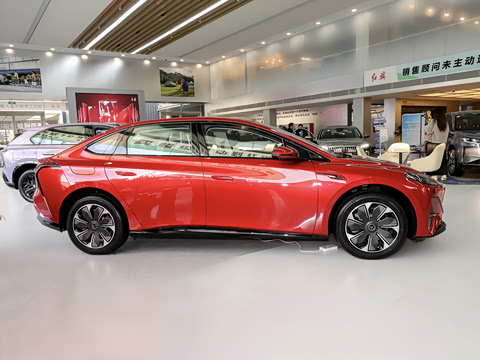 2025�� 550��