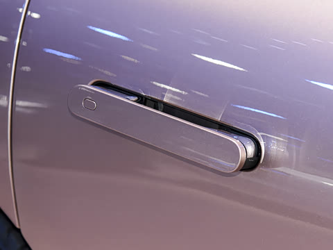 2025�� ���� ����Ultra (896�߼����״
