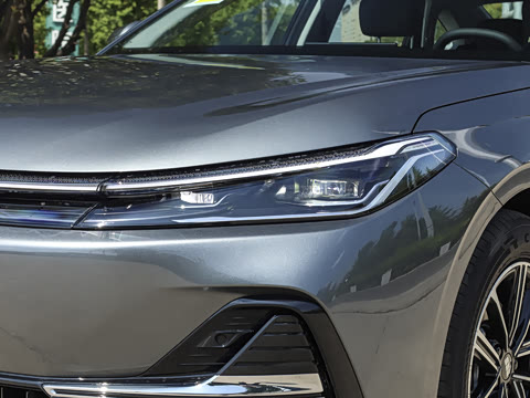 2025�� EM-i 70km ������