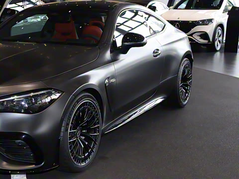 2025 Ŀ AMG CLE 53 4MATIC+ ܳ