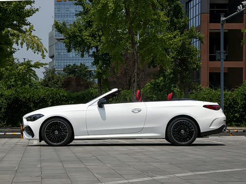 2026�� �Ŀ� CLE 300 4MATIC ������ܳ�