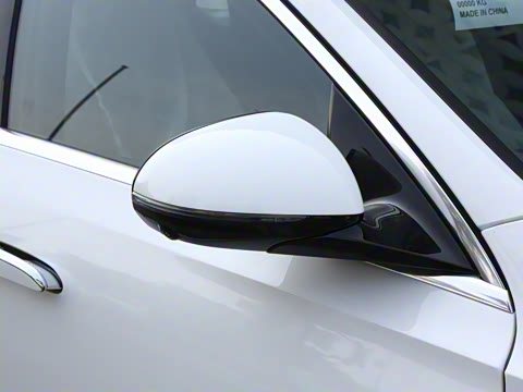 2025�� �Ŀ� E 300 L ʱ���˶���