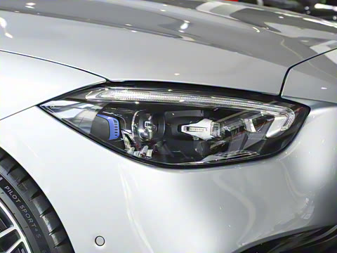 2025�� AMG C 43 4MATIC