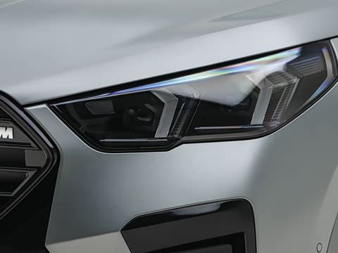 2026�� M35i