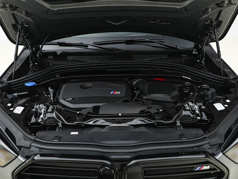 2026�� M35i
