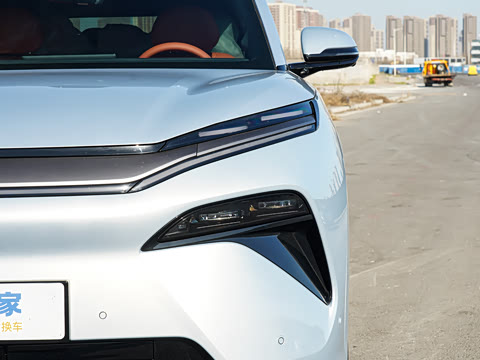 2025�� EV 670KM�����״�������