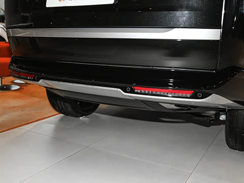 2026�� 3.0 L6 400PS AB�����