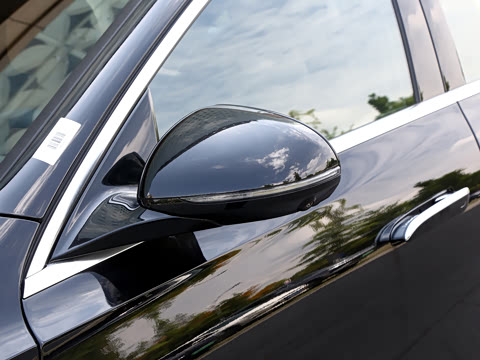 2026�� �Ŀ� E 300 L �����