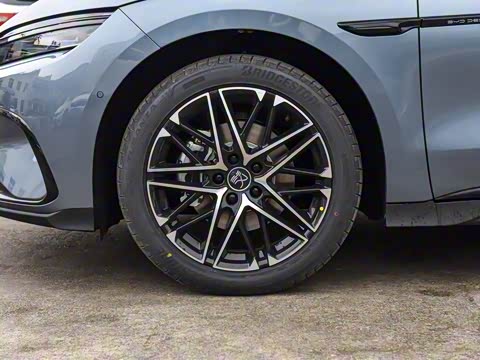 2025�� EV �Ǽݰ� 635KM�콢��