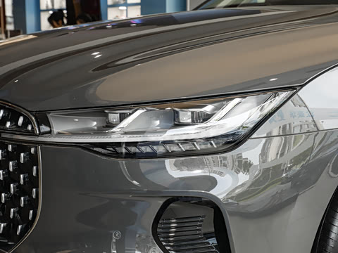 2025�� 2.0T ���а�