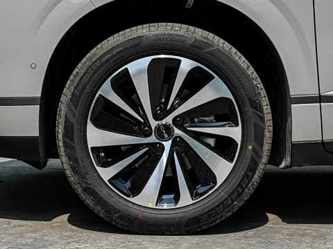 2026�� EV  605�캽��