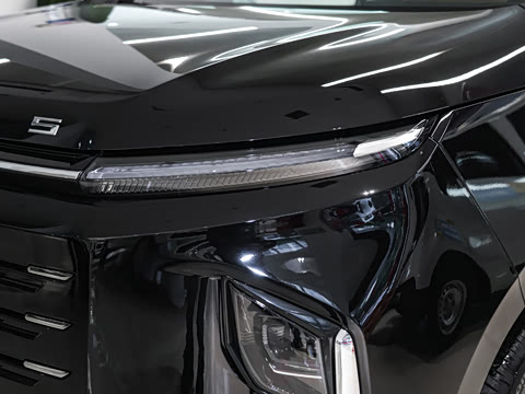 2025�� �Ŀ� �콢��