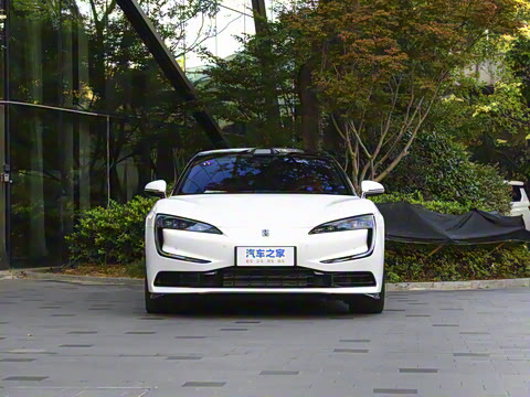 2025�� PHEV ����������