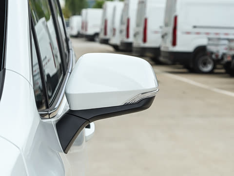 2026�� 1.5T �Զ���Ӣ��