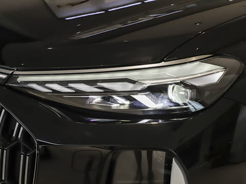 2026�� 40 TFSI quattro ����� ������װ 7��