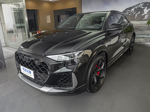 2026�� RS Q8 4.0T performance