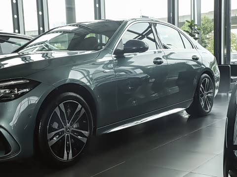 2025�� �Ŀ� C 350 eL