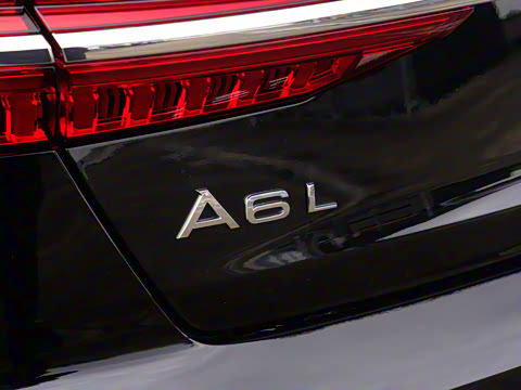 2026 45 TFSI quattro ѡ