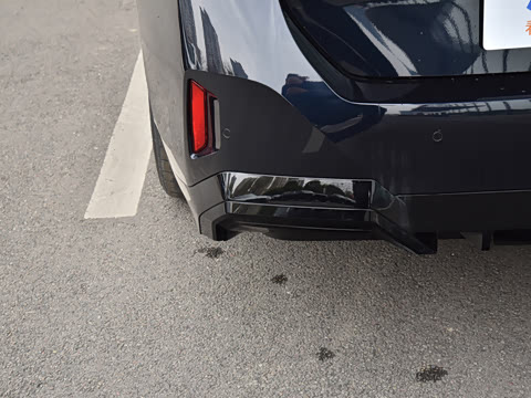 2026�� �Ŀ� 530Li ������ M�˶���װ