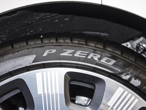 2025�� 102kWh ��ƽ���ر��