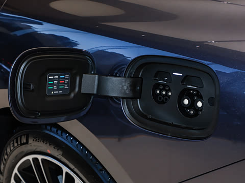 2026�� ���� Ultra ���� 53kWh (896�߼����״