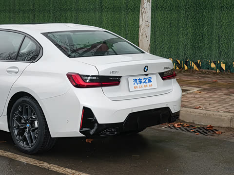 2026�� 330Li M�˶���ҹ��װ