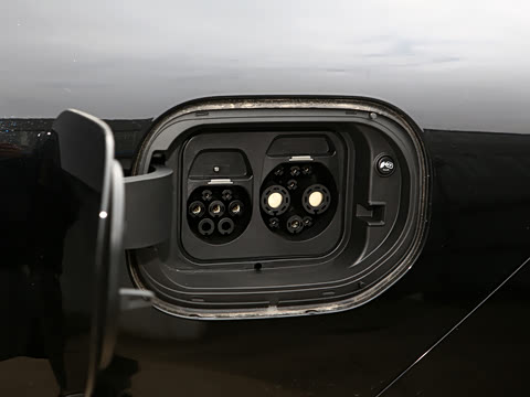 2025�� �Ŀ� 708MAX 200kW