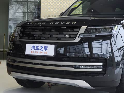 2026�� 3.0 L6 400PS SE�����