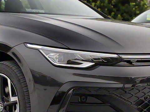 2025�� �Ŀ�� 300TSI R-Line