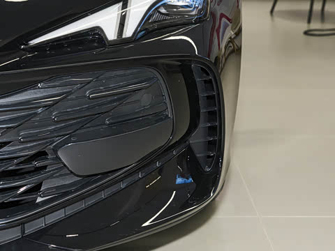 2026�� 2.0T Trophy+ �����˶���