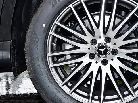 2026�� GLC 300 L 4MATIC ������ 5��