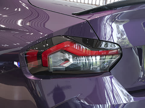 2026�� M240i xDrive