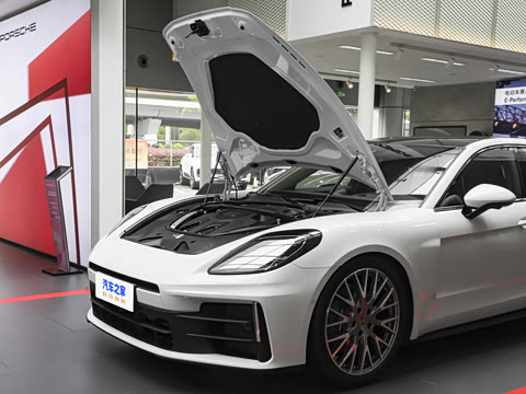 2026�� Panamera ������ 2.9T
