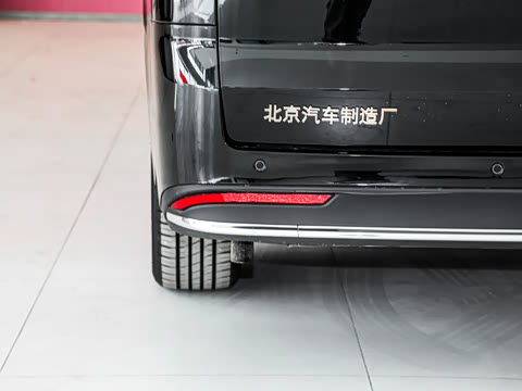 2026�� ���̰� 230����� 7��