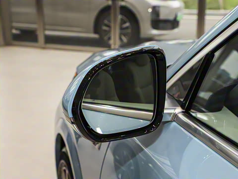 2025�� Pro ���ܻ��°�