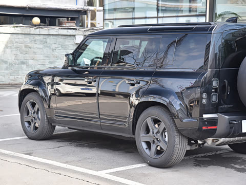 2026�� 110 3.0T P400 X-Dynamic SE