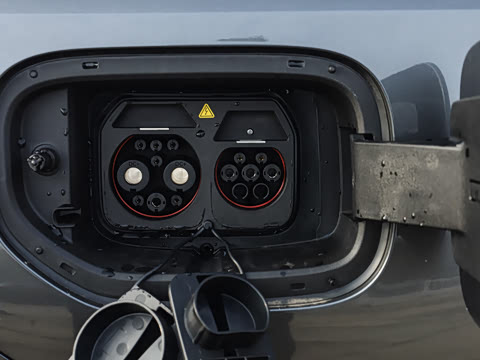 2026�� 660Max��ΪǬ��ADS SE��