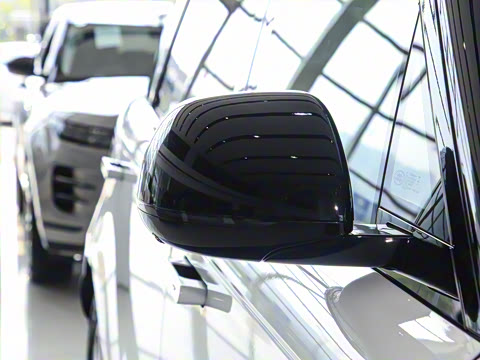 2025�� 3.0 L6 400PS ʢ���ӳ���