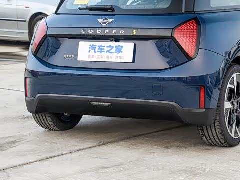 2025�� 463km COOPER SE ������