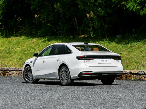 2026�� 220km ������ҫ��