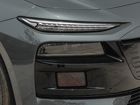 2026�� quattro Ǭ���Ǽݰ�